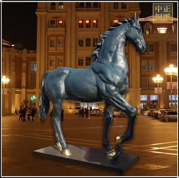室外大型銅飛馬雕塑.jpg